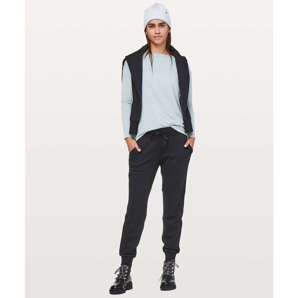 Lululemon Warm Down Jogger II *28" Black Size 4